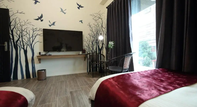 Двухместный номер Standard с балконом Mr Lee Elevator B&B Hualien- Near Dongdamen Night Market