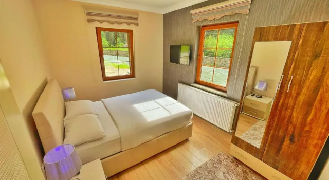 Семейное бунгало Raha Villa Bungalow