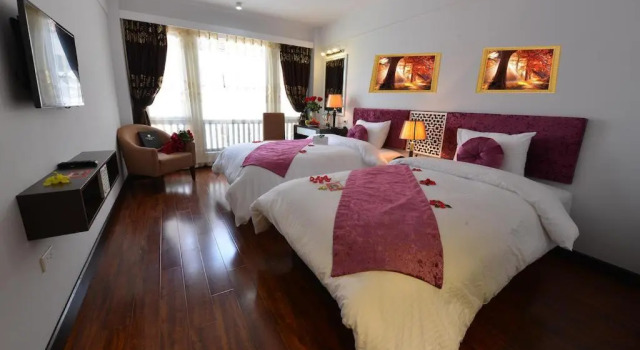 Трёхместный номер Standard с видом на город Hanoi La Palm Premier Hotel & Spa