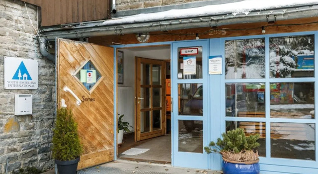 DJH Jugendherberge Oberstdorf-Kornau - Hostel, Book Hostel Hotels in Bavaria with Parking, Parking