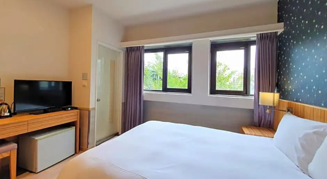 Standard- femdobbelt værelse Rainbow Hotel