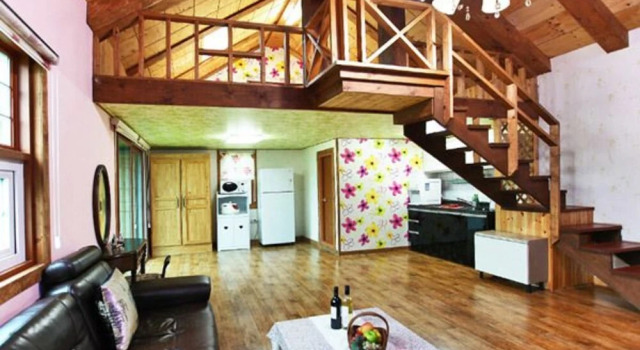 Jeongseon Starry Glow Camping Pension, Rezerwuj Pole kempingowe Hotele w Gangwon-Do z parkingiem, Parking