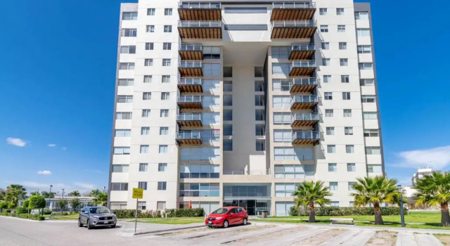 Lujosa Suite Ubicadísima Juriquilla Santa Fe B201, Забронировать Отель Отели Хурикилья с парковкой, Парковка