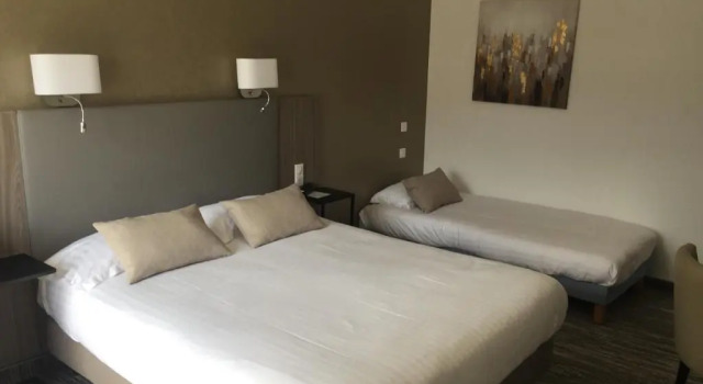 Полулюкс Le Galion Hotel et Restaurant Canet Plage - Logis