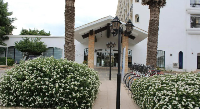 Sandy Beach Hotel & Spa