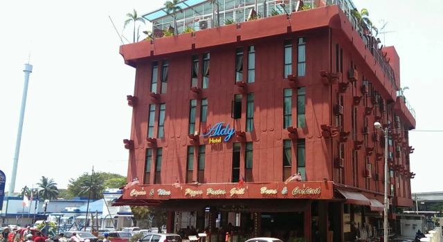 Aldy Hotel Stadthuys, Забронировать Отель Отели Малакки с парковкой, рядом с Торговый центр Dataran Pahlawan Melaka Megamall, Парковка