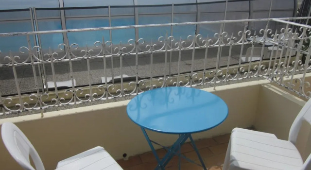 Одноместный номер Standard Цокольный этаж с балконом Hotel La Chaumière