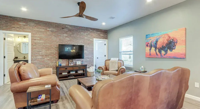 Коттедж 1/2 Mi to Grand Lake: Home w/ Furnished Deck!