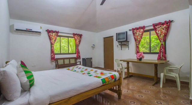 Oyo 22484 Rustic Studio Near Colva Beach, Rezerwuj Apartament Hotele w Colva z parkingiem, Parking