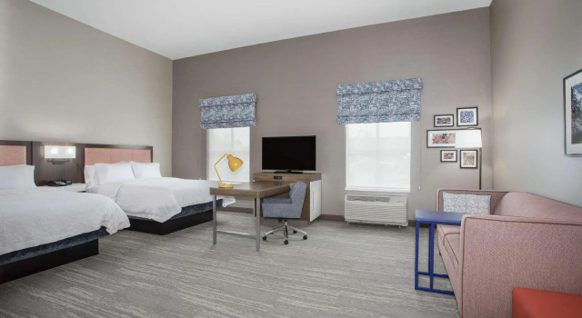 Четырёхместный люкс Hampton Inn And Suites Logan, Ut