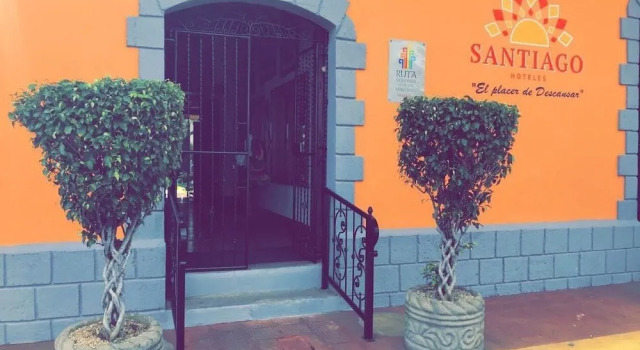 Hostal Santiago De Los Caballeros, Prenota Hotel Hotel a Leon Region con parcheggio, Parcheggio