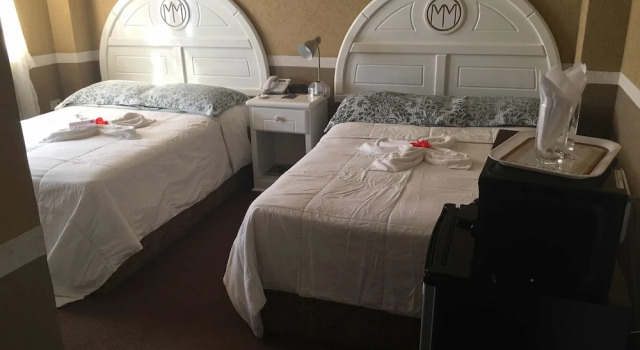 Standard Vierer Familie Zimmer Millenium Manor Hotel