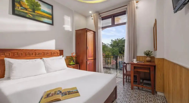 Номер Deluxe с балконом и с видом на город Ancient HoiAn Hotel