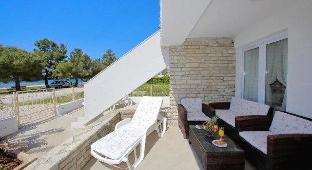 Студия Apartments Brankica