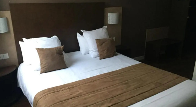 Двухместный номер Standard Le Pavillon de Rouen