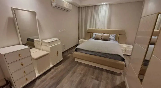 Апартаменты Classic Mynt Stay zed west Residence