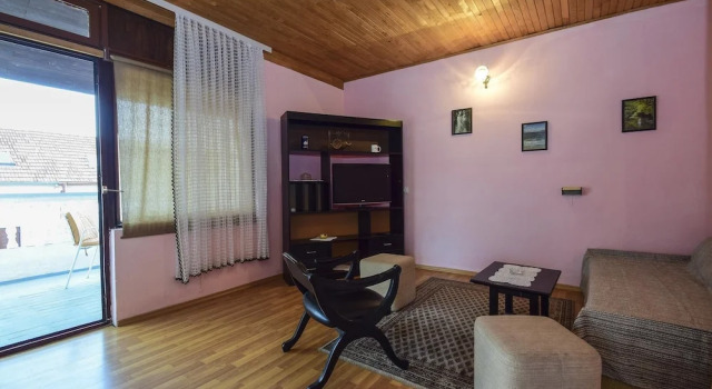 Apartments Pesic / Two Bedroom A2, Забронировать Апартаменты/квартира Водице Шибенско-Книнская жупания, рядом с Пристань для яхт ACI Водице