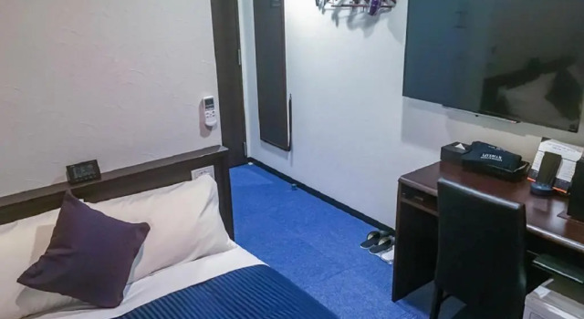Номер Standard HOTEL LiVEMAX Yokkaichi Ekimae