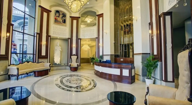 Sarovar Portico Saharanpur, Забронировать Отель Отели Сахаранпур 4 звезды, 4*