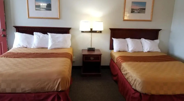 Четырёхместный номер Standard Budget Inn And Suites Eagan