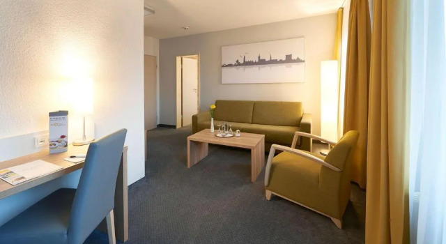 Люкс Four Points Flex by Sheraton Hannover