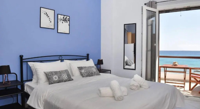 Aegean View Studio #1, Book Apartment Azolimnos Syros