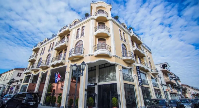 Royal Venezia Hotel, Book Hotel Batumi 