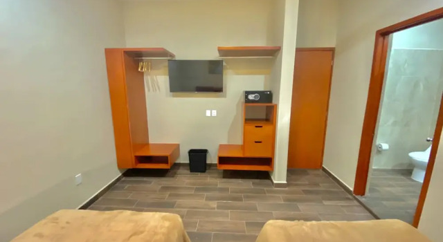Номер Economy La Lola Hotel & Suites