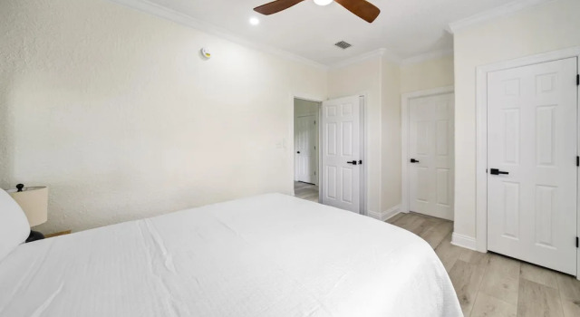 Gulf Place Spires #7B by Southern Vacation Rentals, Забронировать Дом для отпуска Виллы Санта-Роза-Бич, Вилла