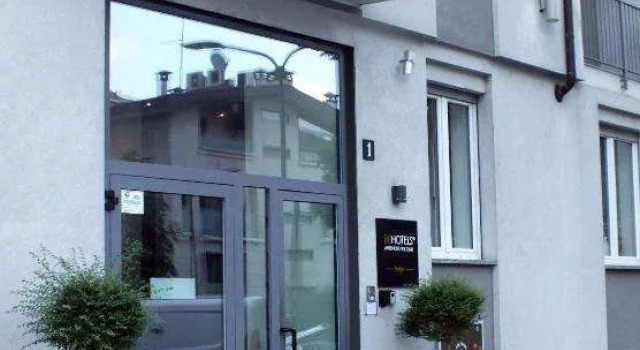 Bb Hotels Aparthotel Visconti