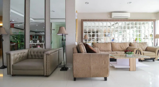 Airy Syariah Padang Barat Hang Tuah 211, Rezervovat Hotel Hotely v Padang s parkováním, Parkování