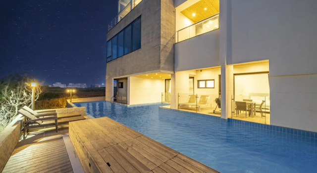 Pohang Beach de Whale Poolvilla, Забронировать Отель Отели провинции Кёнсан-Пукто с парковкой, Парковка