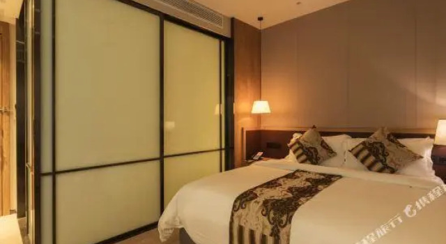Люкс Dynasty Hotel (Shenzhen Futian Port)