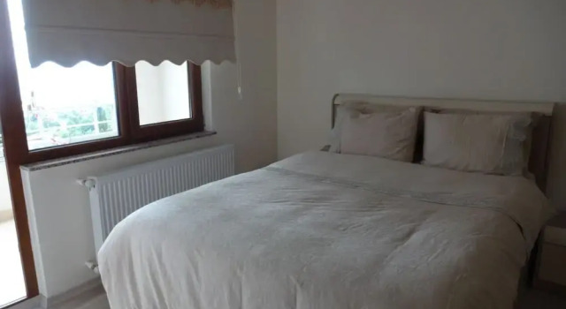 Luxerious Three Bedroom Apartment, Забронировать Апартаменты/квартира Отели Трабзона с завтраком, рядом с Varlibas Shopping Mall, Завтраки
