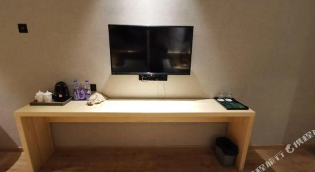 Xinyue Hotel (Liaobu Wanrun Plaza), Varaa Hotelli Liaobu Guangdong