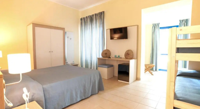 Четырёхместный номер Comfort Hotel Villa Giulia