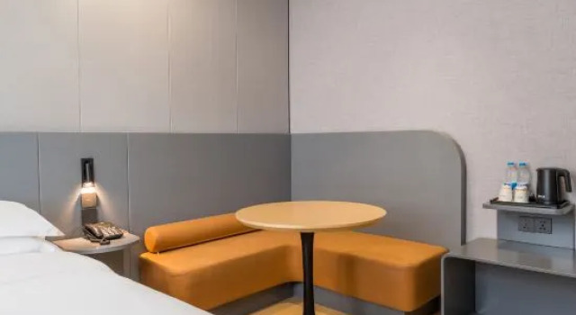 Двухместный номер Standard Jinjiang Inn Beihai Beibuwan Square Branch