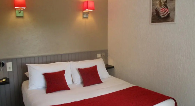 Номер Standard Hôtel Restaurant Le Clos Charmant