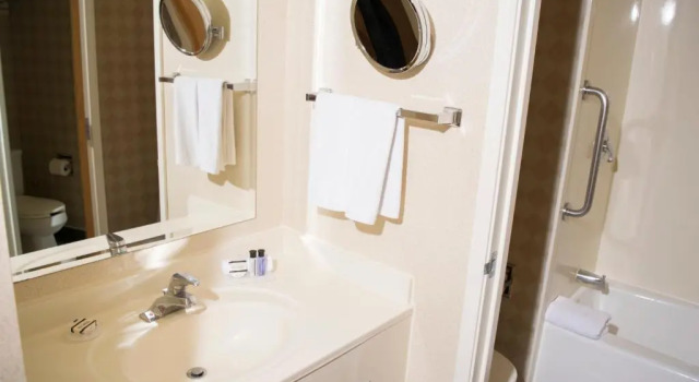Четырёхместный номер Standard iStay Hotel Ciudad Victoria