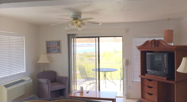 Windsor Inn Lake Havasu City, Забронировать Мотель Отели Лейк-Хавасу-Сити с парковкой, рядом с Psychic Advisor, Парковка