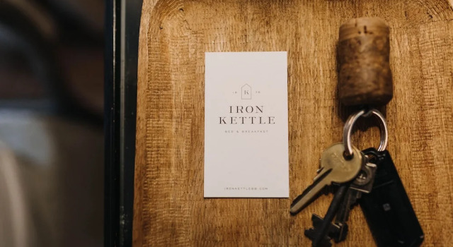 Номер Deluxe c 1 комнатой с видом на сад Iron Kettle Bed and Breakfast