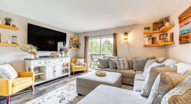 Апартаменты Mtn-view Gem w/ Hot Tub Access: Branson Condo