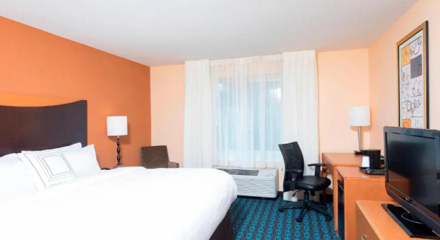 Номер Standard Fairfield Inn & Suites by Marriott Omaha Downtown