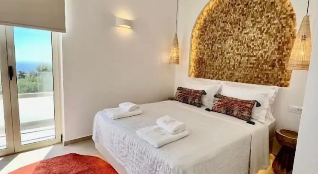 Номер Executive Thealos Santorini