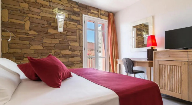 Двухместный номер Classic Nichotel