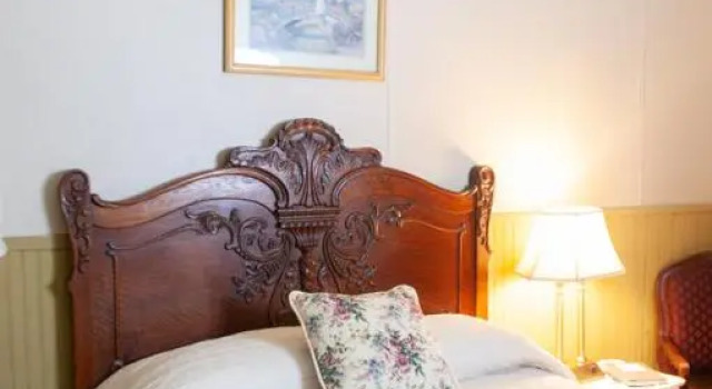 Номер Economy The Historic Wolf Hotel