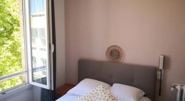 Одноместный номер Economy Grand Hôtel De La Poste