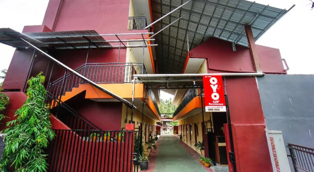 OYO 1720 A2b Residence