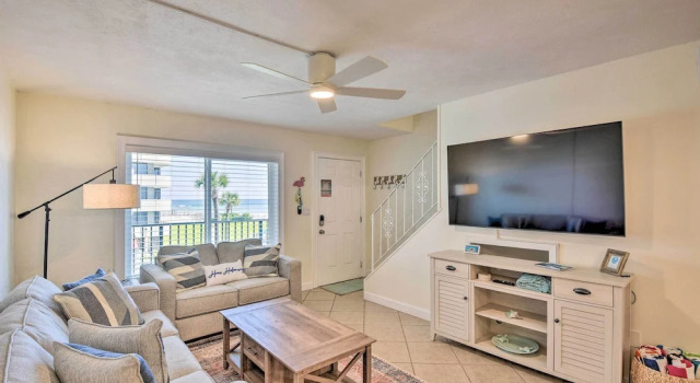 Апартаменты Family Friendly Oceanfront Condo w/ Pool!