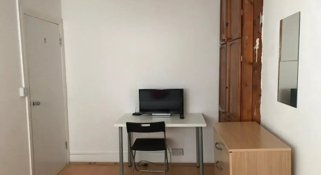 Poplar Guest House, Забронировать Гостевой дом Гостевые дома Лондона, рядом с Парк и кладбище Тауэр-Хэмлетс, Гостевой дом